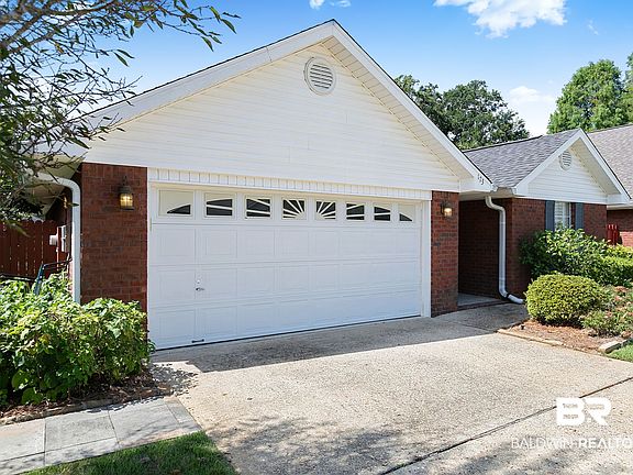 3rd image of 123 Cypress Ln