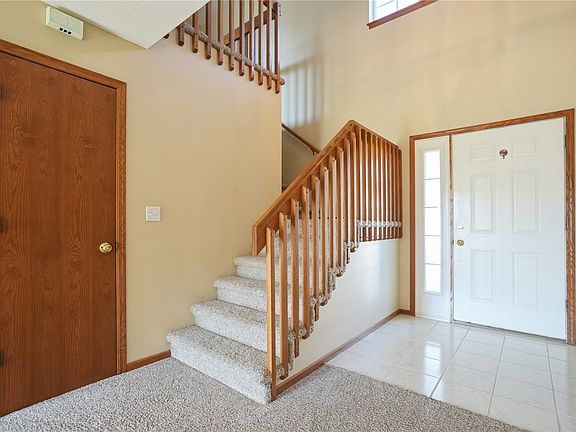 4th image of 2845 6th St