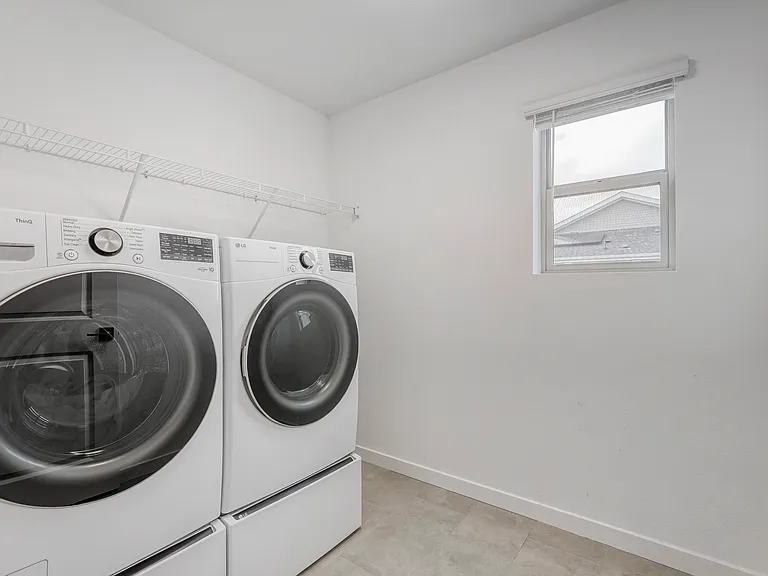 27693 E 1st Pl — Photo 2