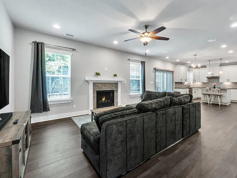 219 Dunway Ln — Photo 13