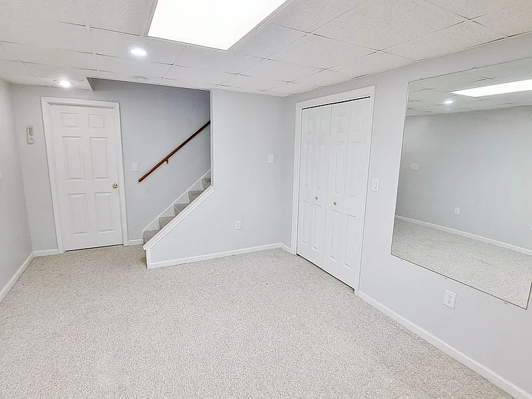 58 Frock Dr — Photo 41