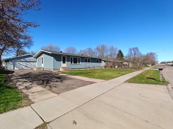 2212 Bartlett Ave, Altoona, WI 54720