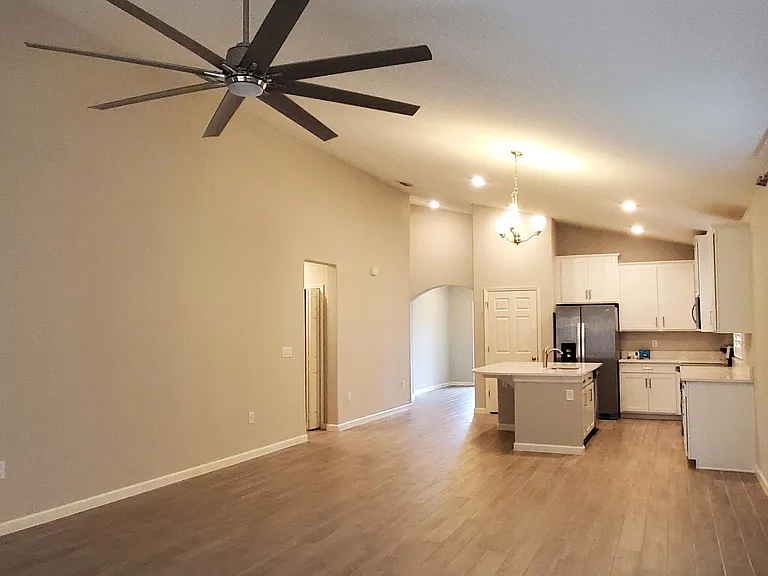 4227 Broomsedge Cir — Photo 14
