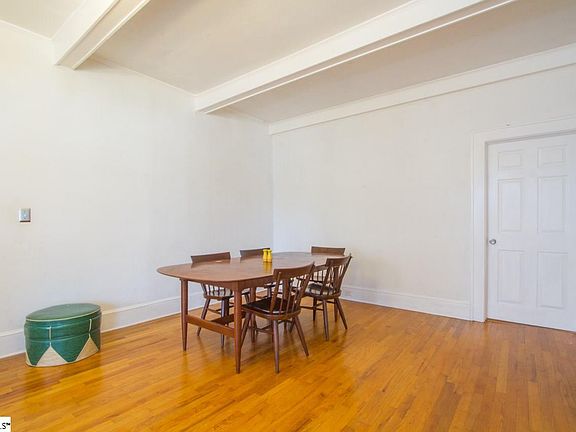 5th image of 101 Donnybrook Ave