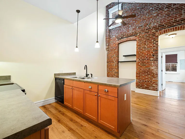 3316 Salena St — Photo 10