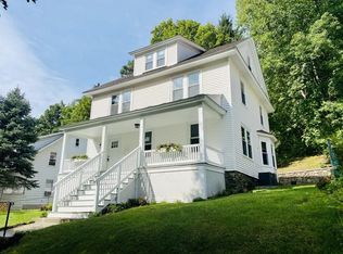 77 Beaconsfield Rd, Worcester, MA 01602
