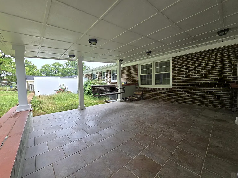 208 Caldwell Dr — Photo 13