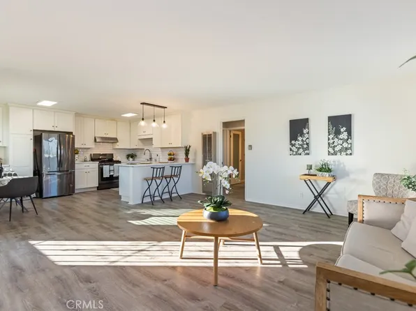 26015 Narbonne Ave APT 14, Lomita, CA 90717