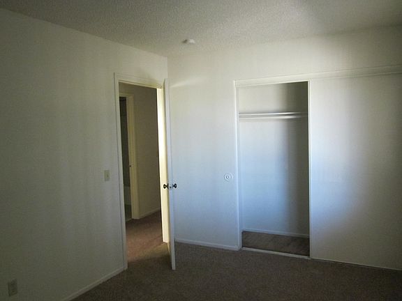 4th image of 18488-98 Montezuma St #43