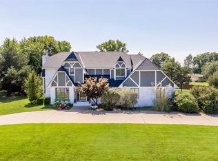 51 W Westborough Rd, Wellington, KS 67152