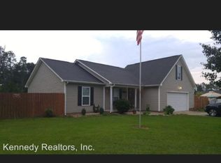 106 Littleleaf Ct, Raeford, NC 28376