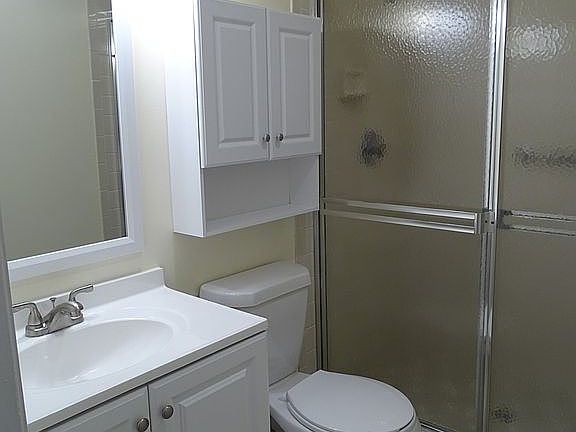 3rd image of 2920 SW 22nd Cir #2C
