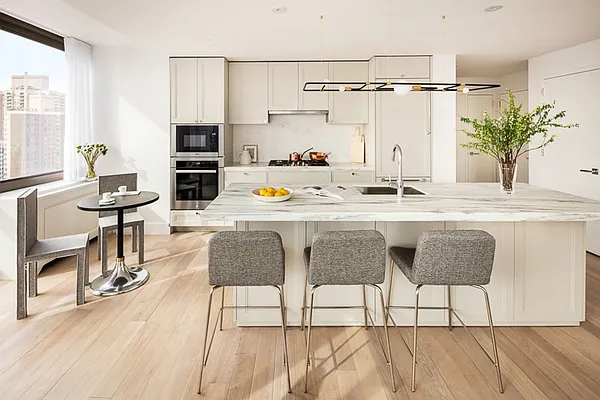 Sold by Corcoran | media 15