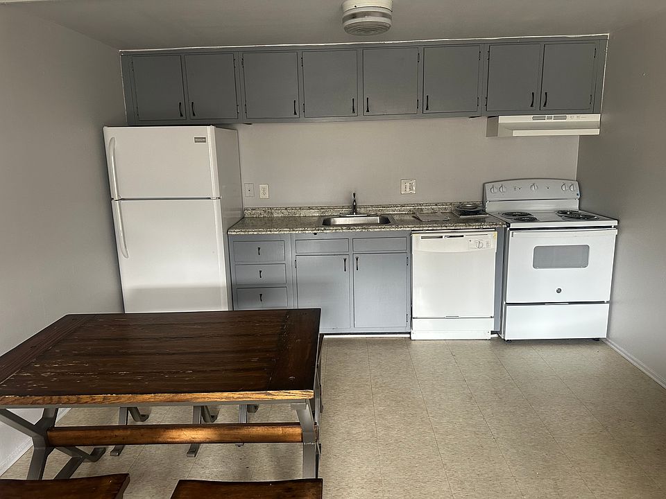 1st image of 711 Arch St #206