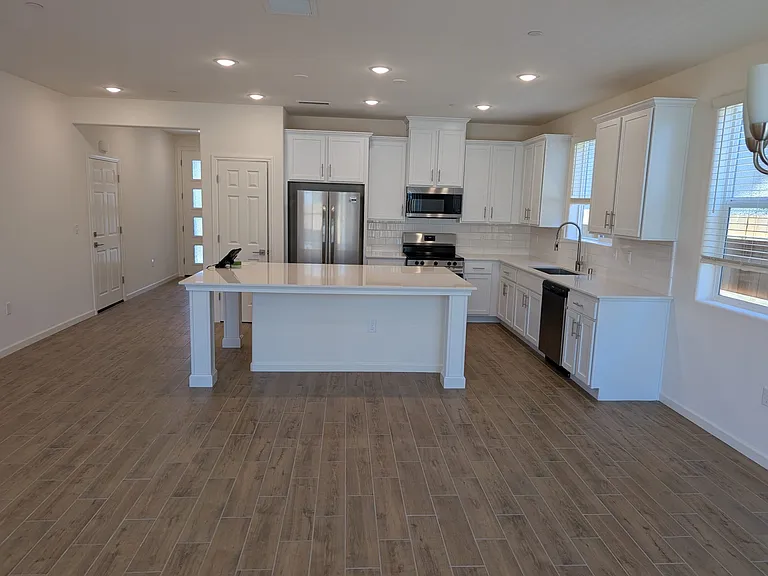 6596 E Weathermaker Ave — Photo 5