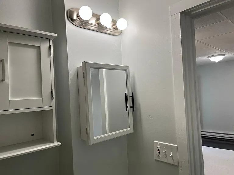 400 Harvard St #1 — Photo 10