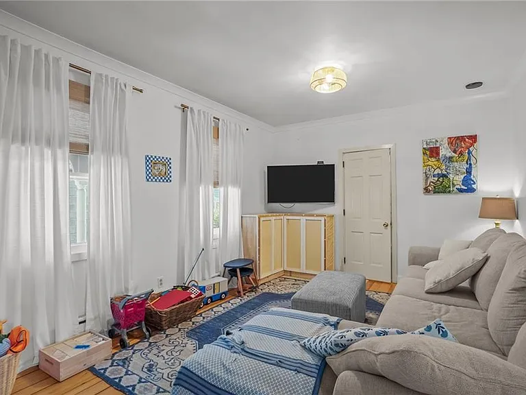 2 Channing Pl — Photo 17
