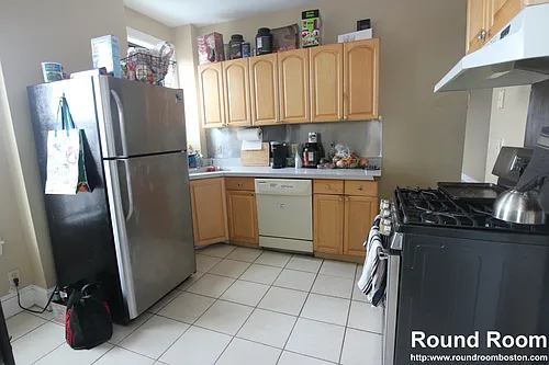 17 Highgate St #16 Photo 1