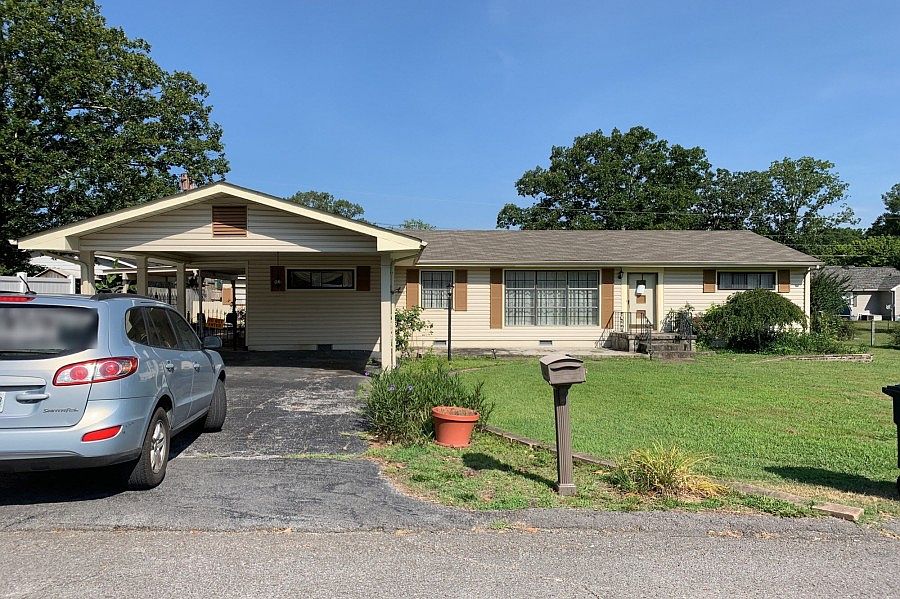 1st image of 1021 Blanton Dr