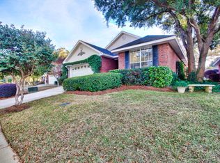 216 Spring Lake Dr, Fairhope, AL 36532