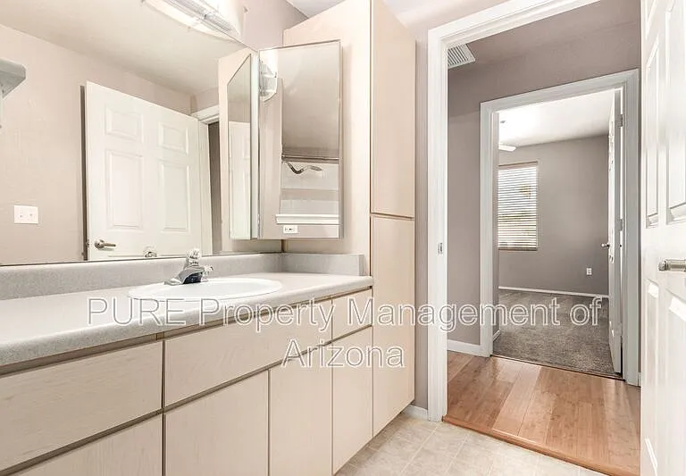 5303 N 7th St #324 — Photo 14