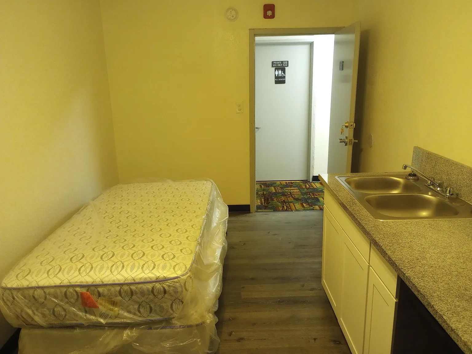 Studio, 236 sqft, $1,135 — Photo 3