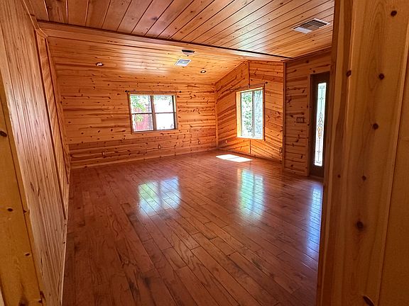 Large dining/entertaining room.