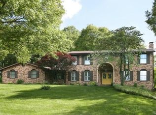 12608 Bradford Woods Dr, Saint Louis, MO 63127