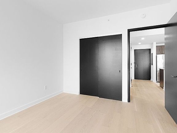 4th image of 21 W End Ave APT 2407