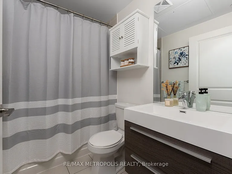 15 Zorra St #503 — Photo 17