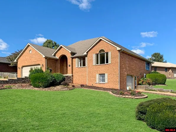 205 Parkwood Dr, Mountain Home, AR 72653