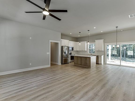 5th image of 125 Rains Rd