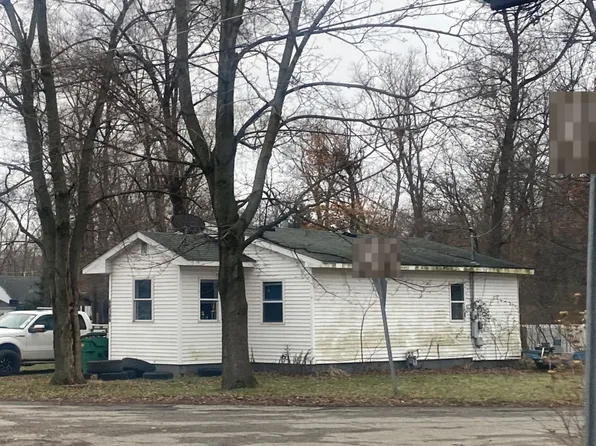 68146 Lawndale St, Edwardsburg, MI 49112