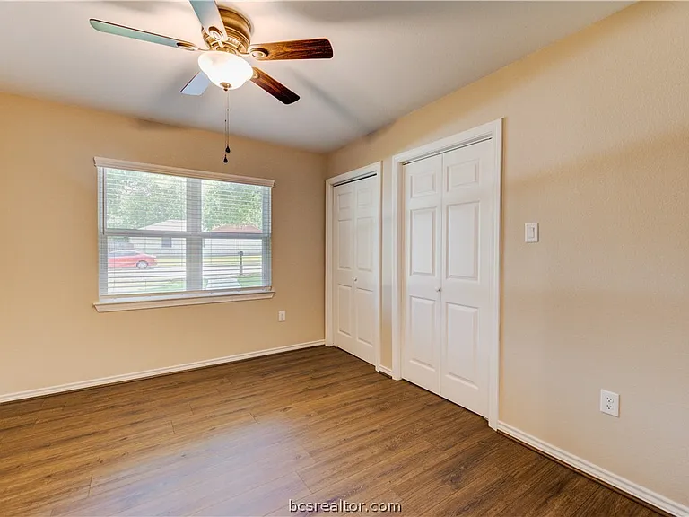 703 Horlock St — Photo 21
