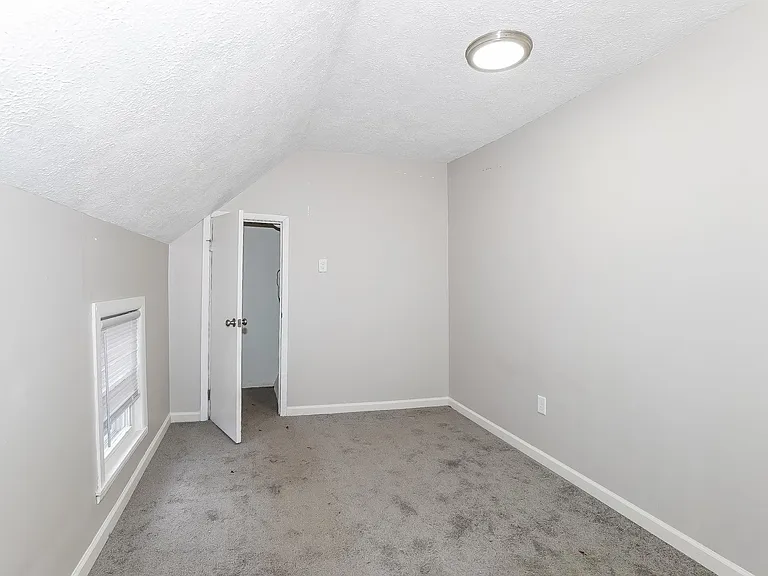 763449_028_bedroom_13364712.jpg