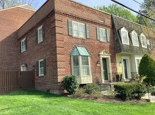 6639 Hillandale Rd #104, Chevy Chase, MD 20815
