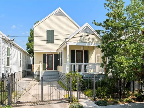 1810 Fern St, New Orleans, LA 70118