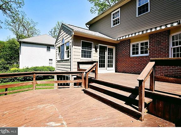 5th image of 3402 Brae Bourn Dr