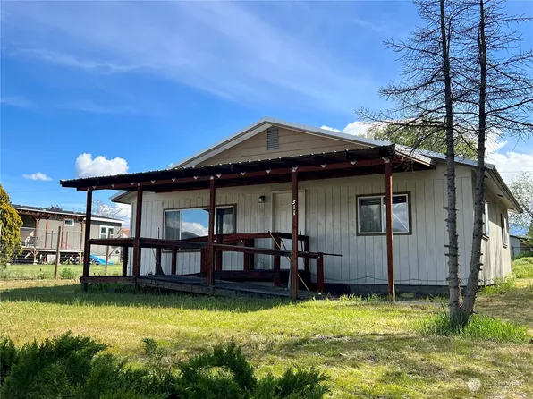 311 Dayton St, Omak, WA 98841
