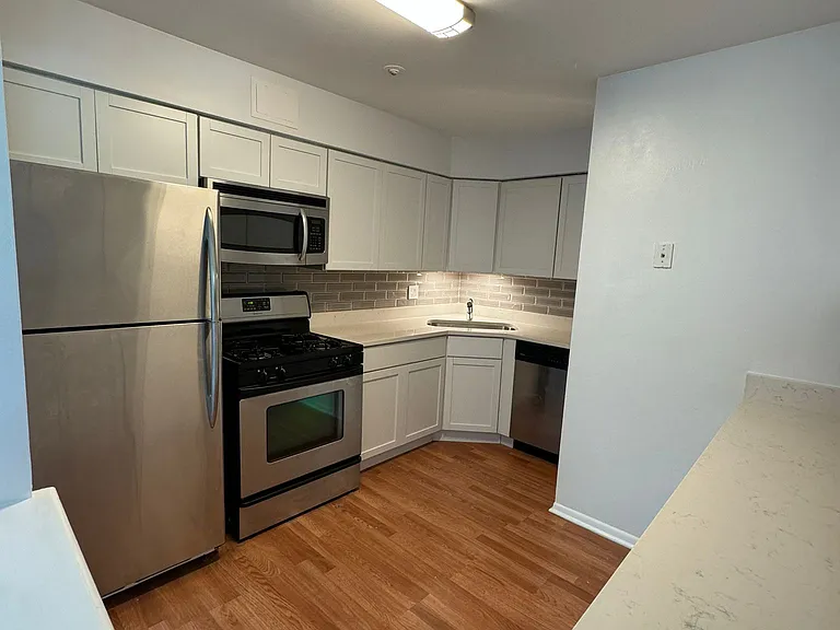 17 Crestview Ln #5 — Photo 5