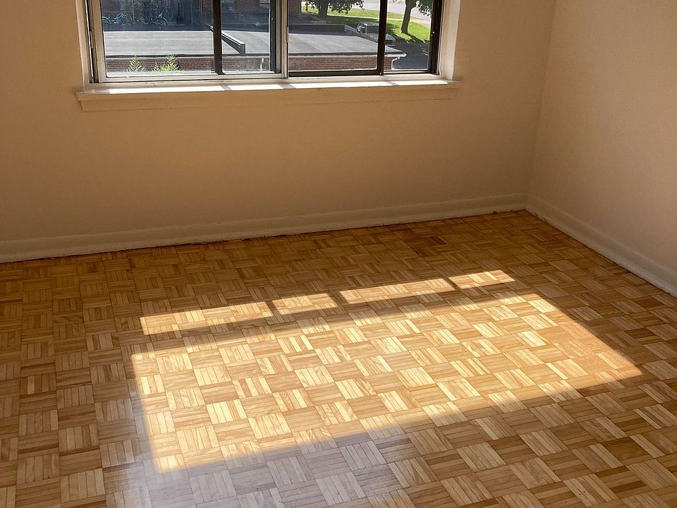 2nd image of 4 Hill Heights Rd #306