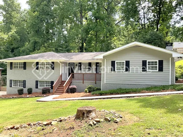 2010 Starlight Dr, Marietta, GA 30062