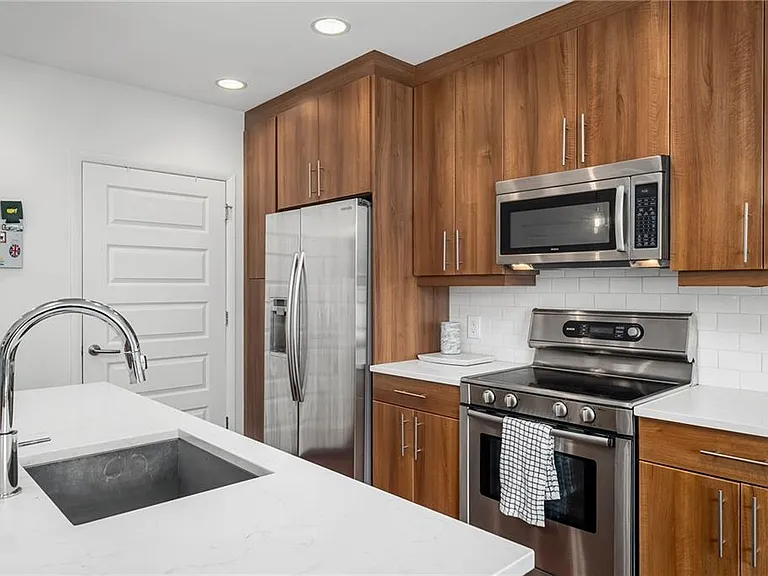 1080 Peachtree St NE #1306 — Photo 5