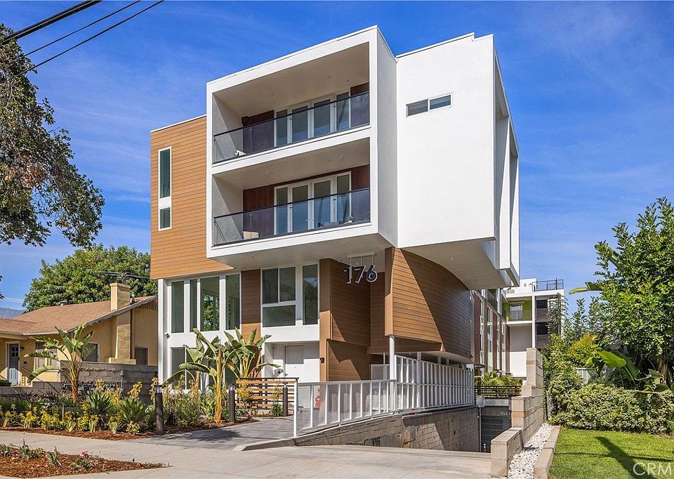 1st image of 176 N Catalina Ave #403