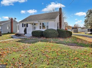 22 W Glen Tilt Ave, Wernersville, PA 19565