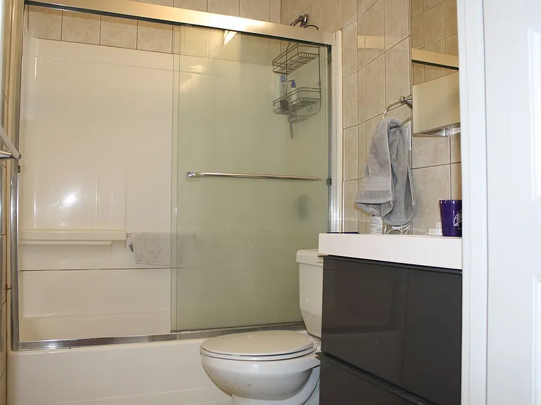1616 Beacon St #3 — Photo 17