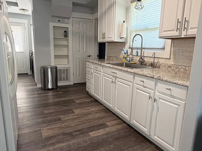 3514 Lakeway Dr — Photo 10