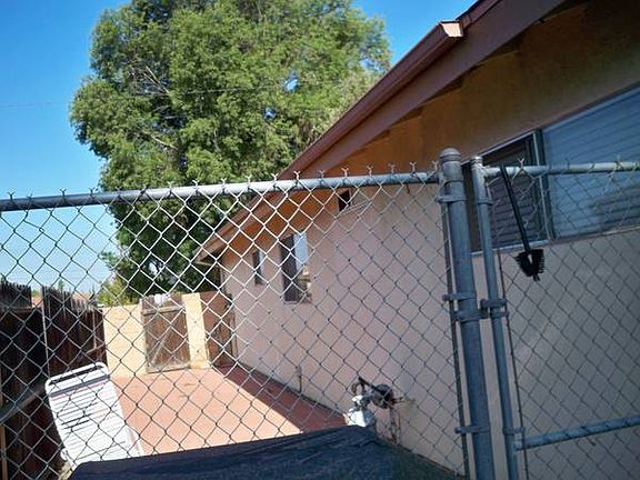 5th image of 651 N Glenrose Dr