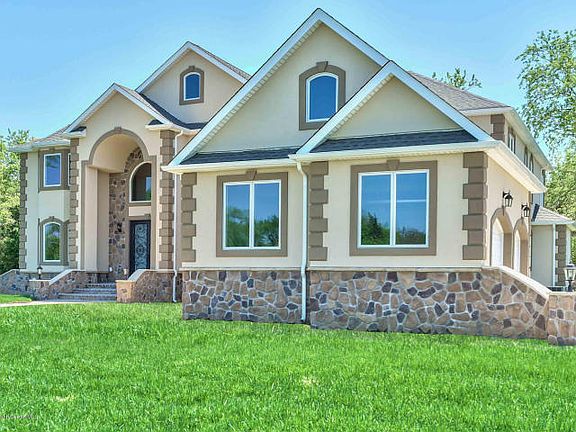 5th image of 189 Dayna Ct