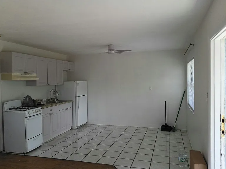 10464 106th Ave N #5 — Photo 13